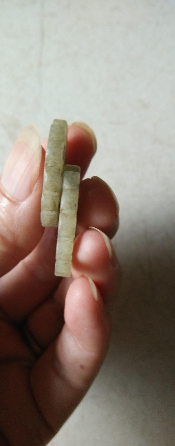 清代和田锈莹玉一对