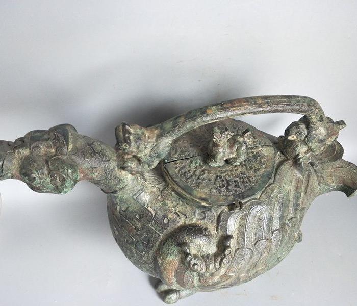 做工精致的老铜鸟提壶