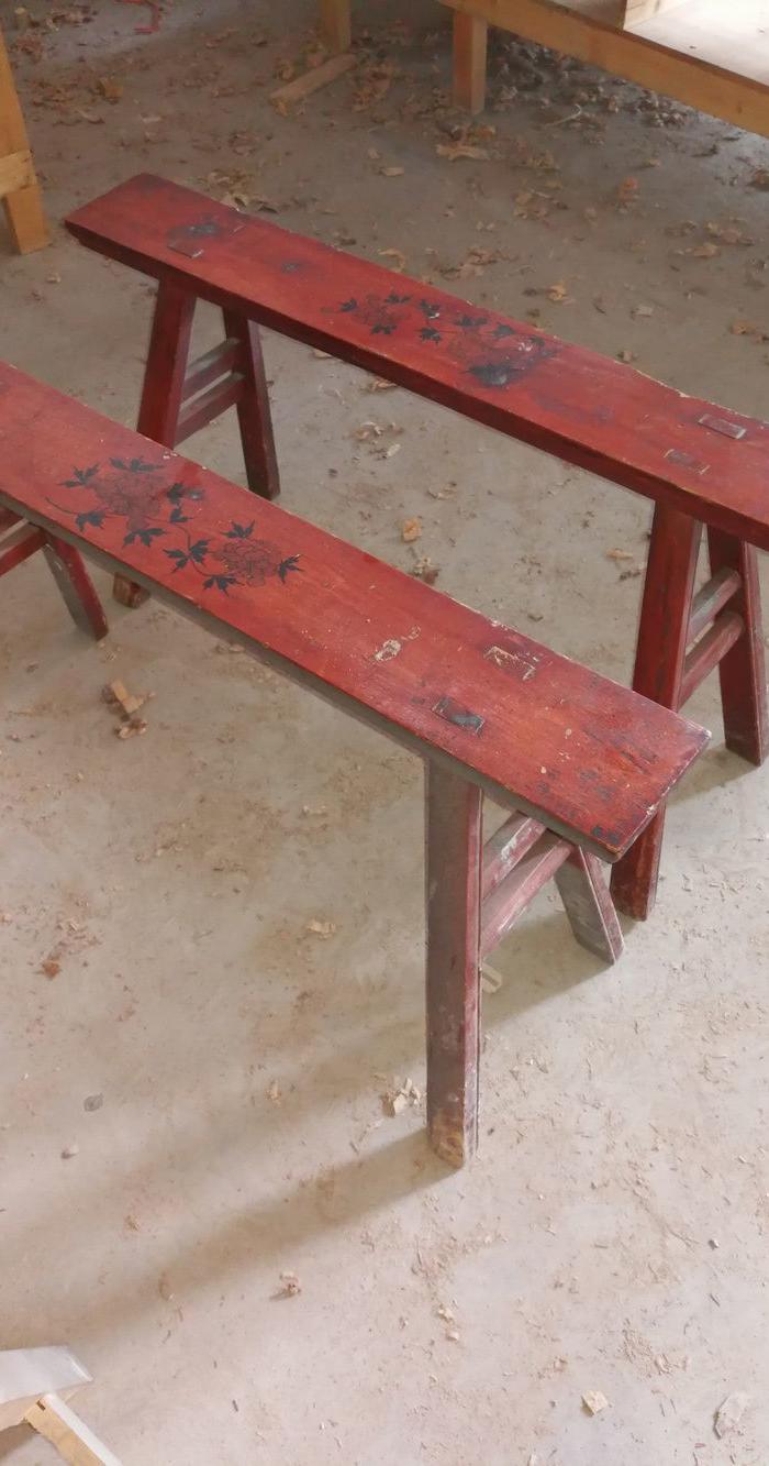 一对晚清民国时期的描画凳子,功夫凳,长凳