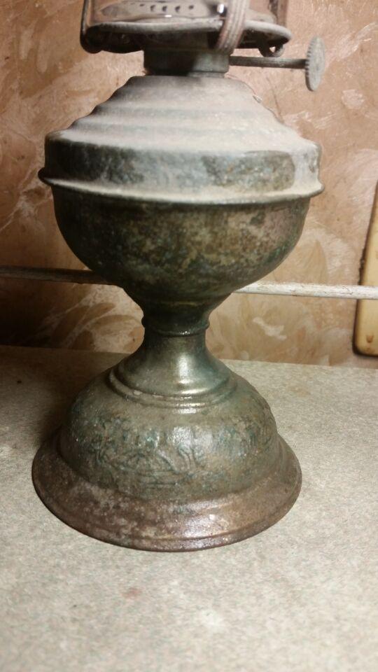 民国铜油灯
