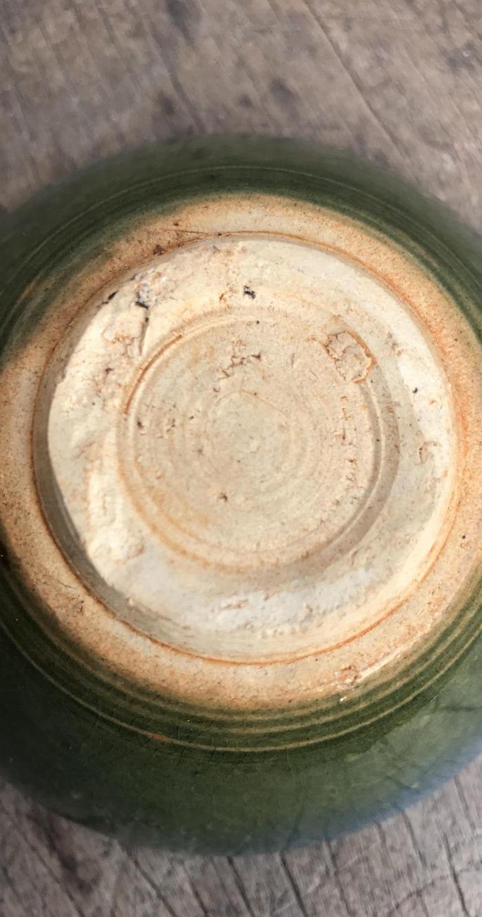 吉州窑绿釉花卉盏