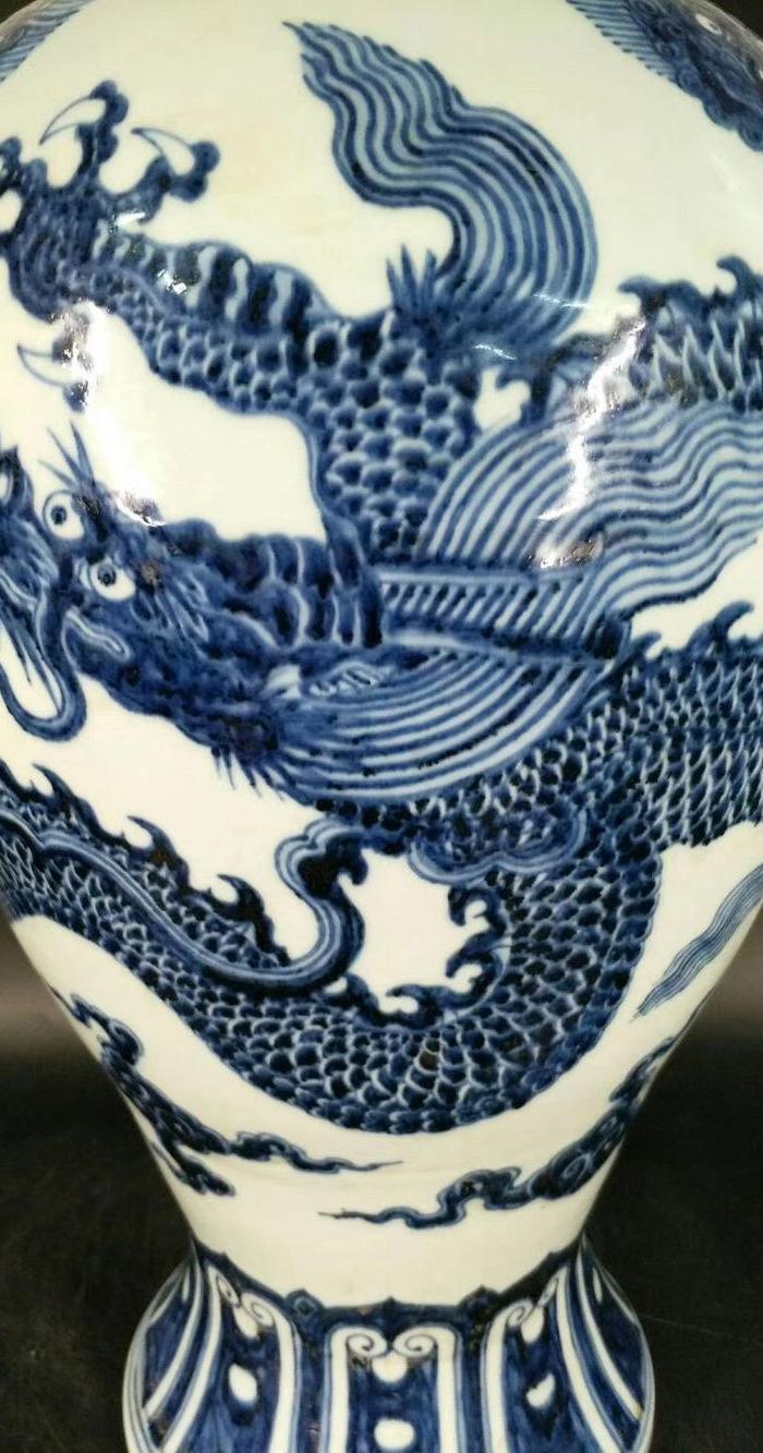 明宣德青花龙纹大梅瓶,高52cm口径宽9cm底足宽20cm