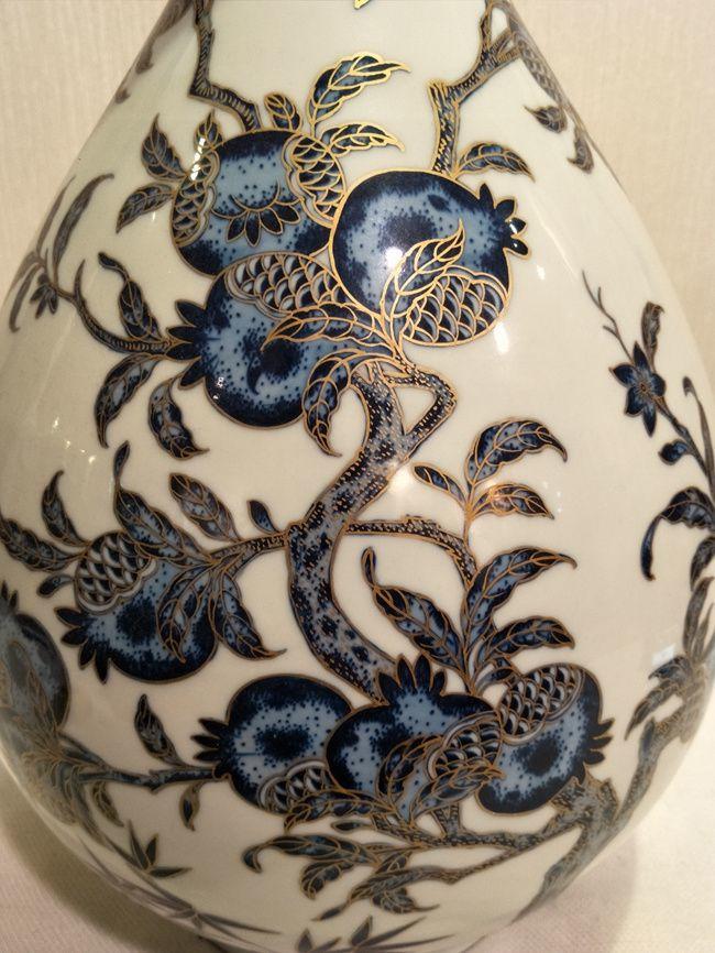 青花描金石榴玉壶春瓶