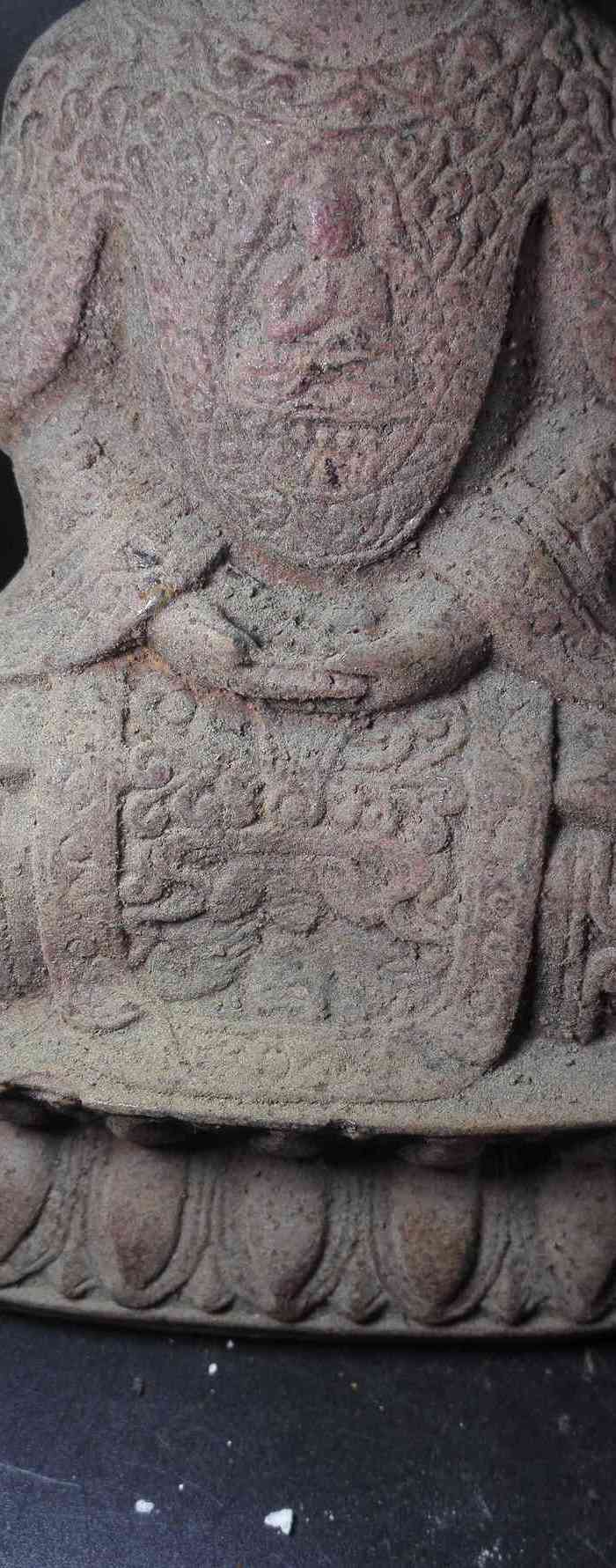            描述:开门清代老铁佛