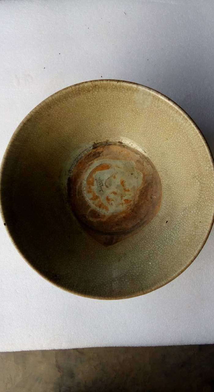 清早期哥窑开片大碗