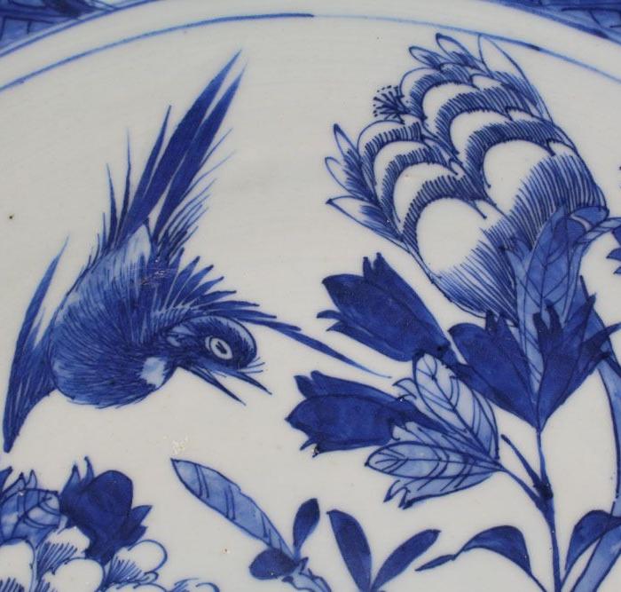 清晚期青花花鸟纹大盘