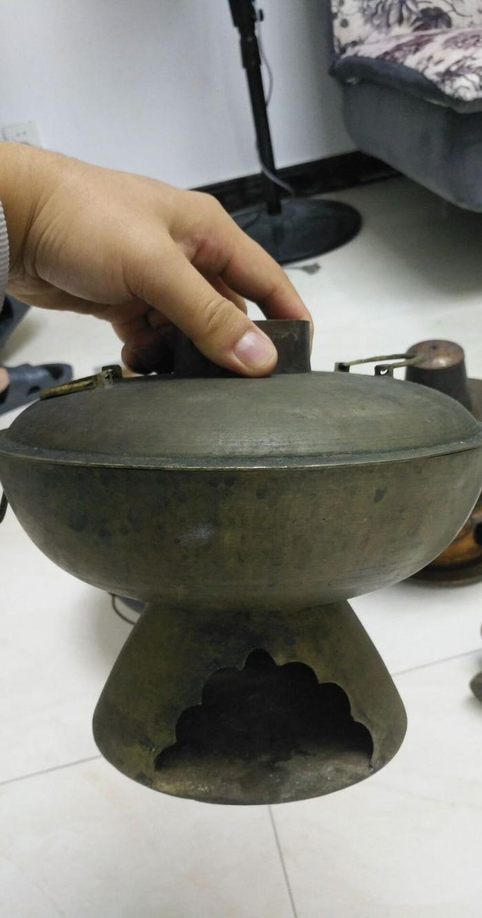 清代 纯铜火锅一个,制造精美