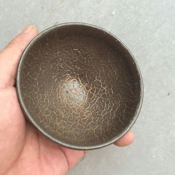 年代:宋代 艺术类别:单色釉 表现形式:茶壶茶杯 品相:全品