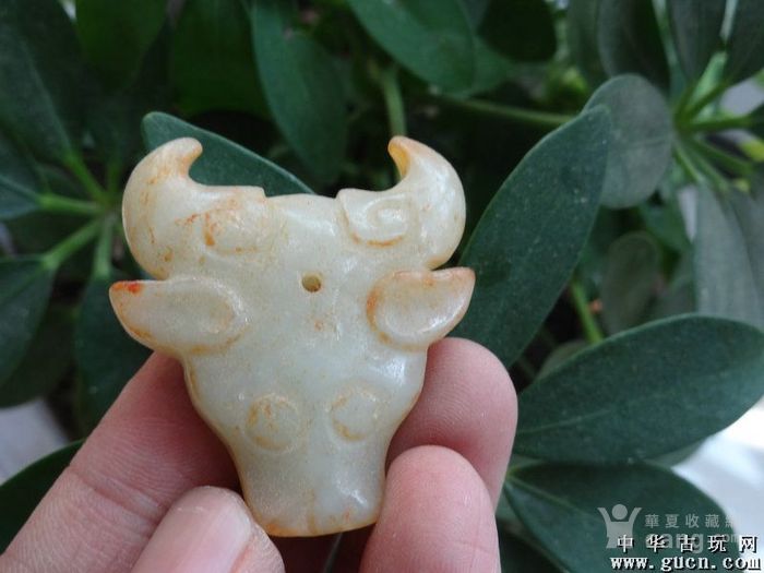 描述:战汉时期老和田玉牛头吊坠-品相好-包浆自然-开门到代