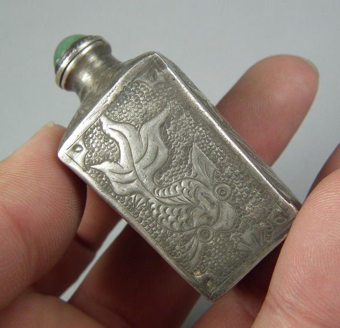 年代:清                   描述:                  清代老银李春款