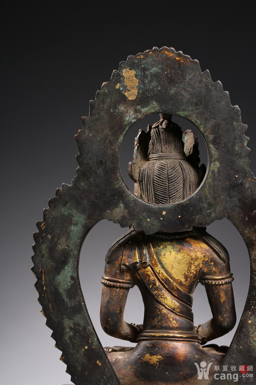 清乾隆.乾隆本朝官造六品佛楼供奉铜鎏金无量寿佛