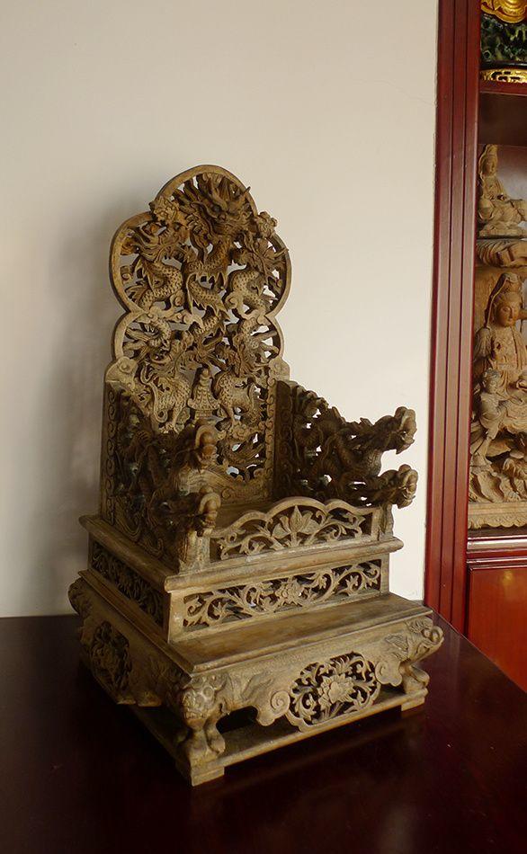 62厘米樟木雕 九龙宝座 九龙椅