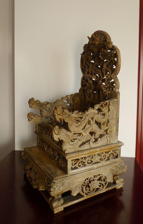 62厘米樟木雕 九龙宝座 九龙椅