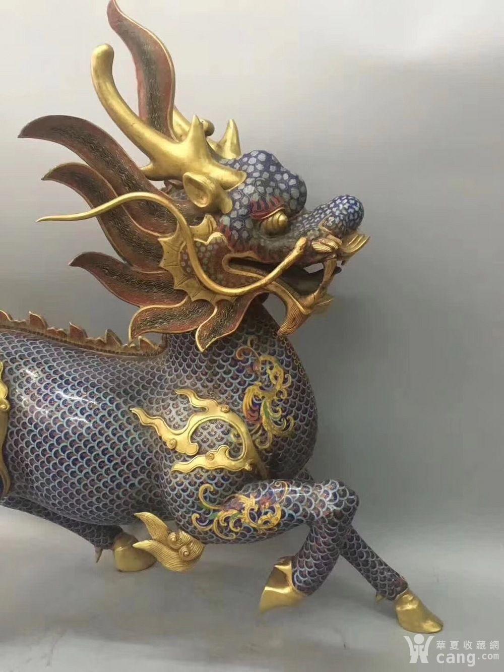 大清乾隆年制 款铜胎掐丝珐琅麒麟一对