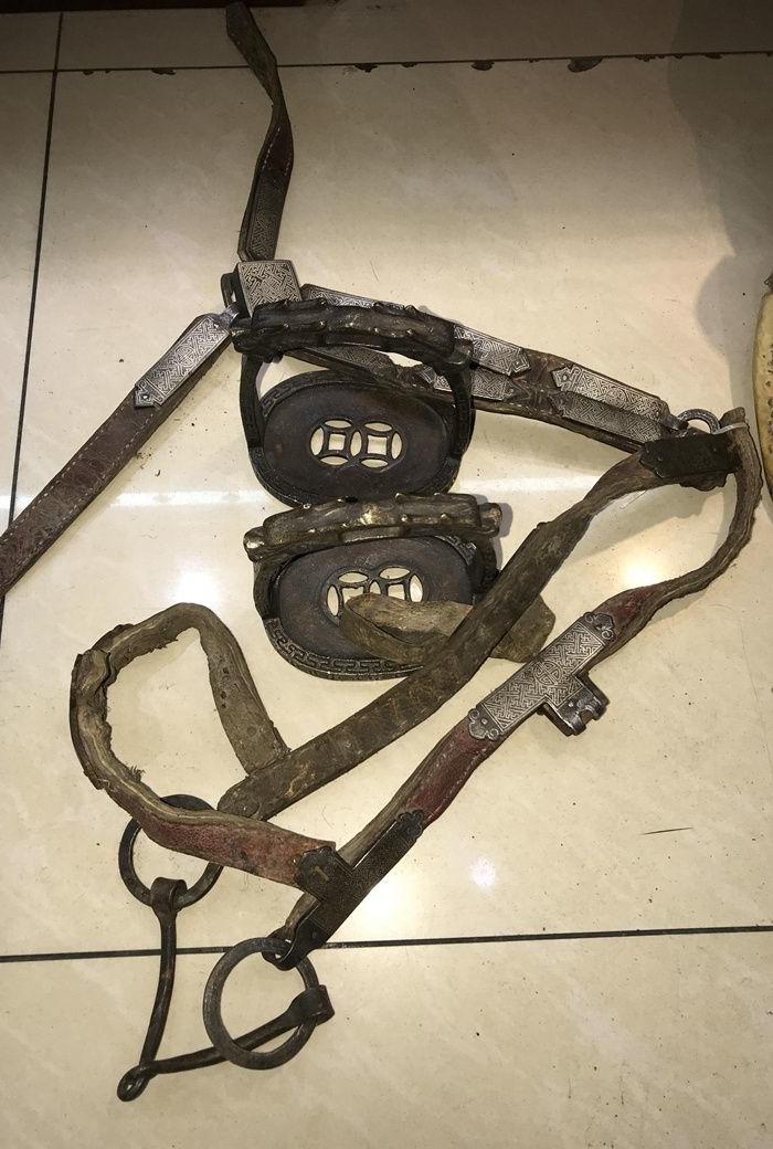 清代鎏金马鞍子