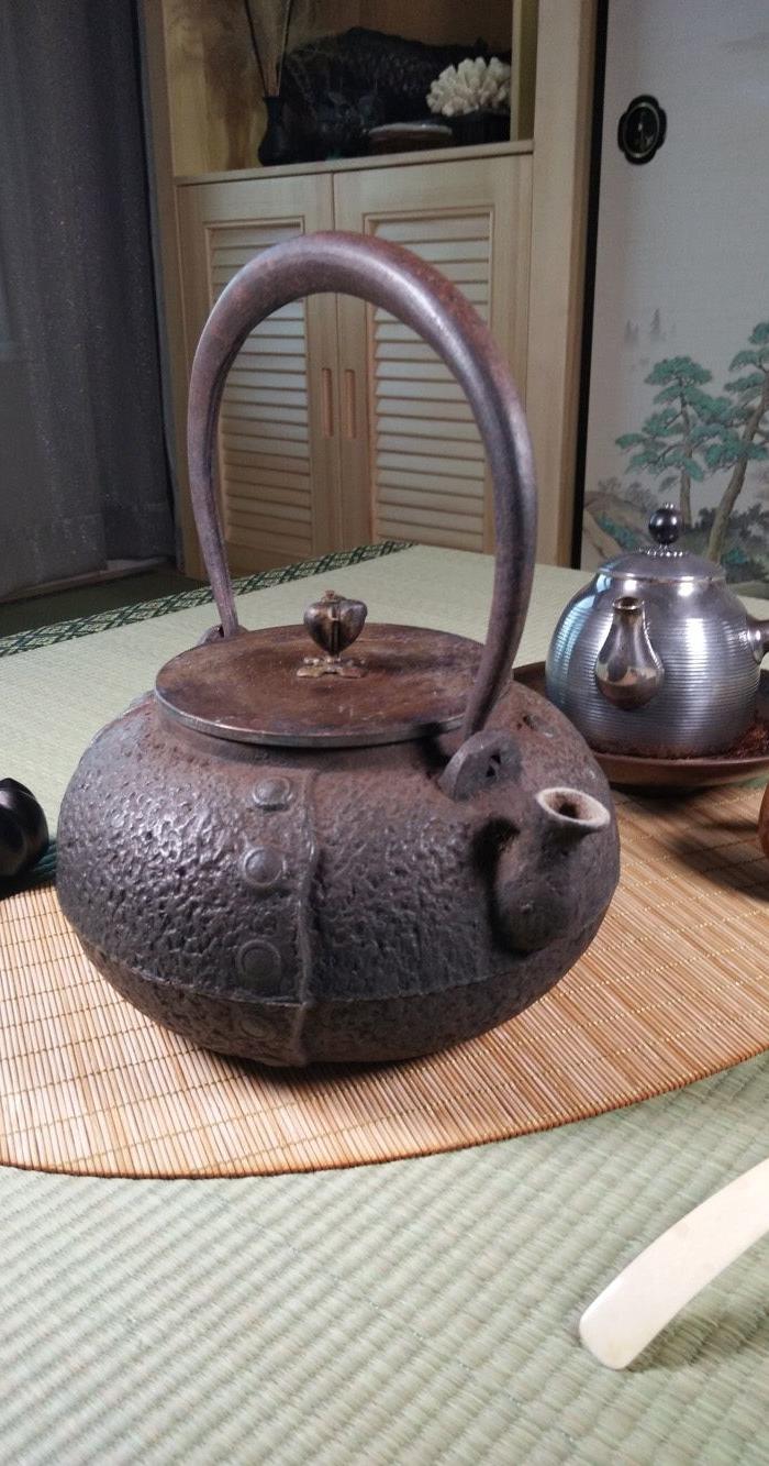 520 日本茶道具名堂精品铁壶 祥云堂铁瓶