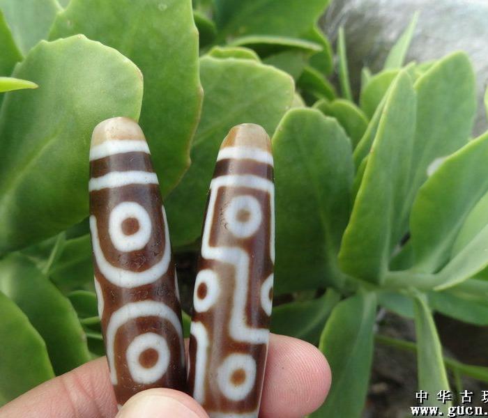 一对九眼蔵天珠