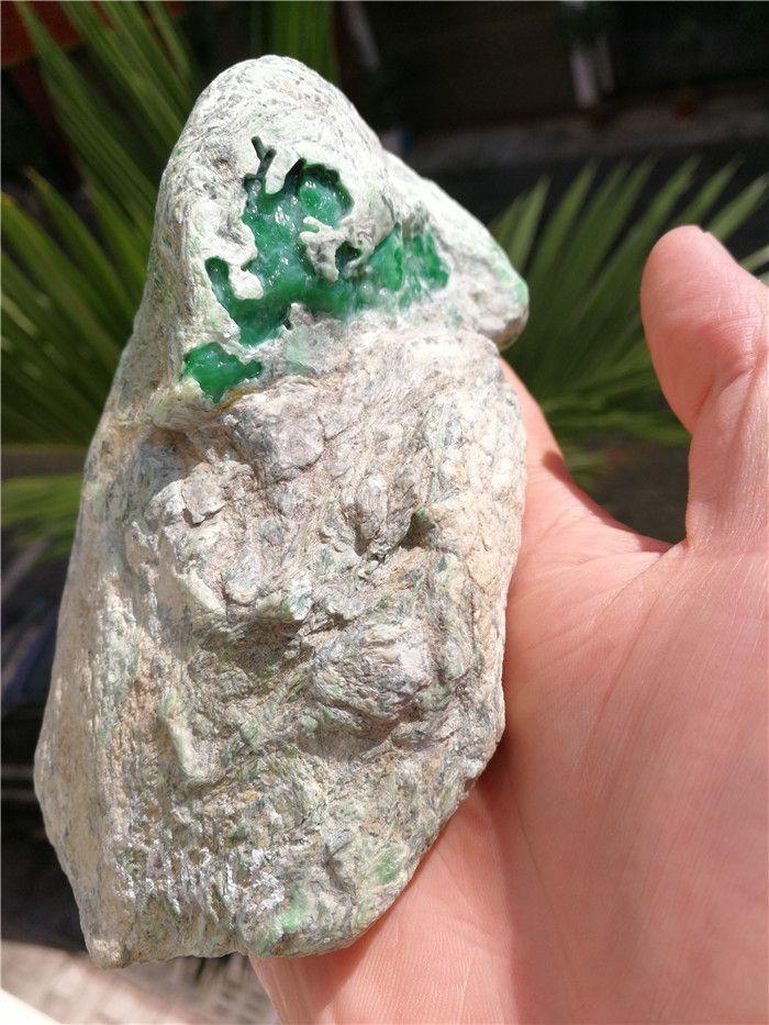 1.02千克木那老场口翡翠原石开窗色料半明料满色挂件特惠