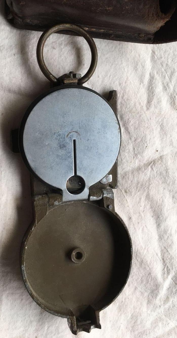 五七式指北针一个带*盒子