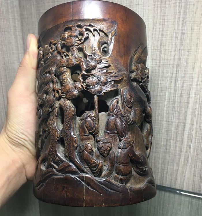 老竹雕 老笔筒 民国竹雕名家金绍堂款老竹子透雕人物笔筒