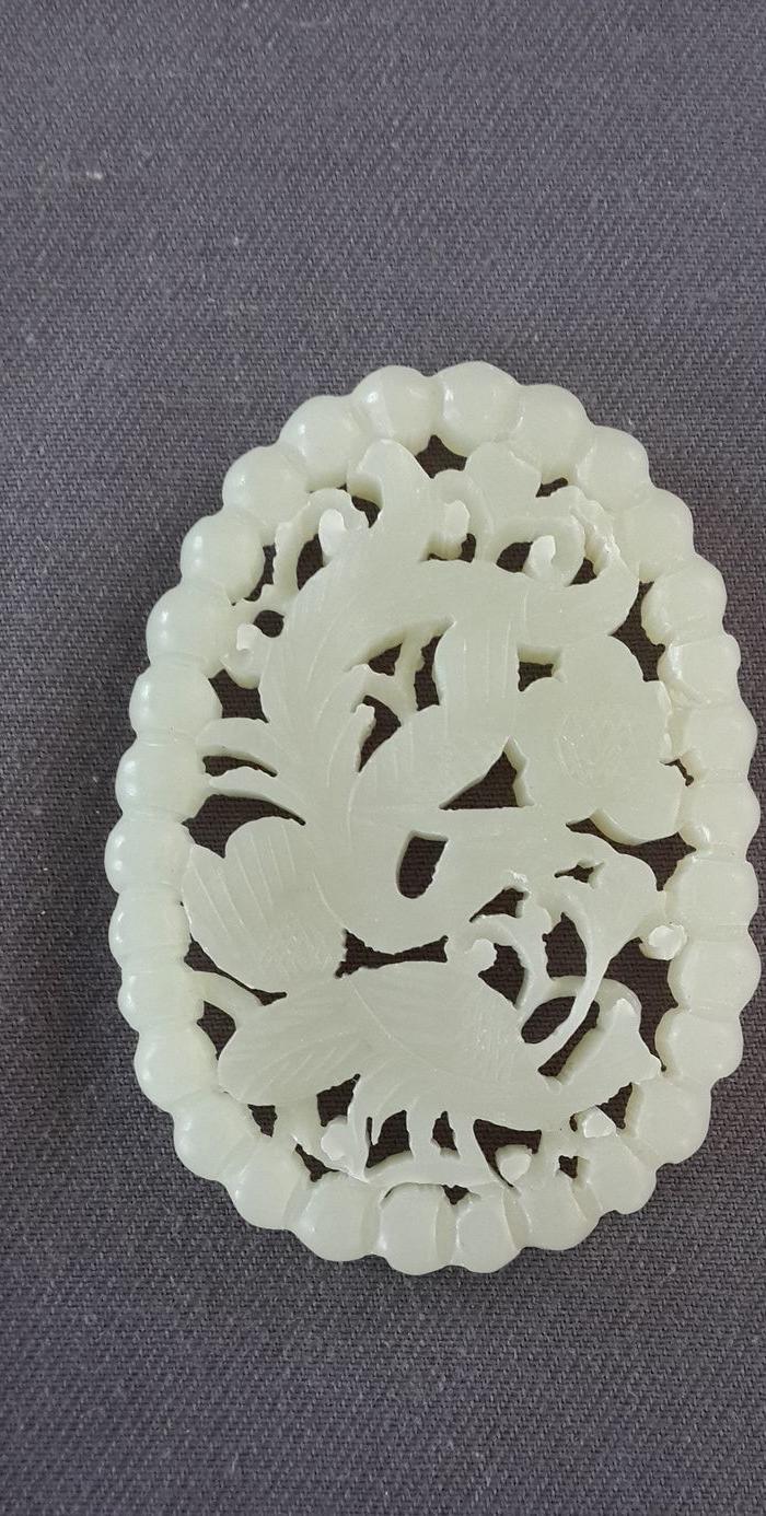 和田白玉凤凰连珠纹椭圆形玉佩