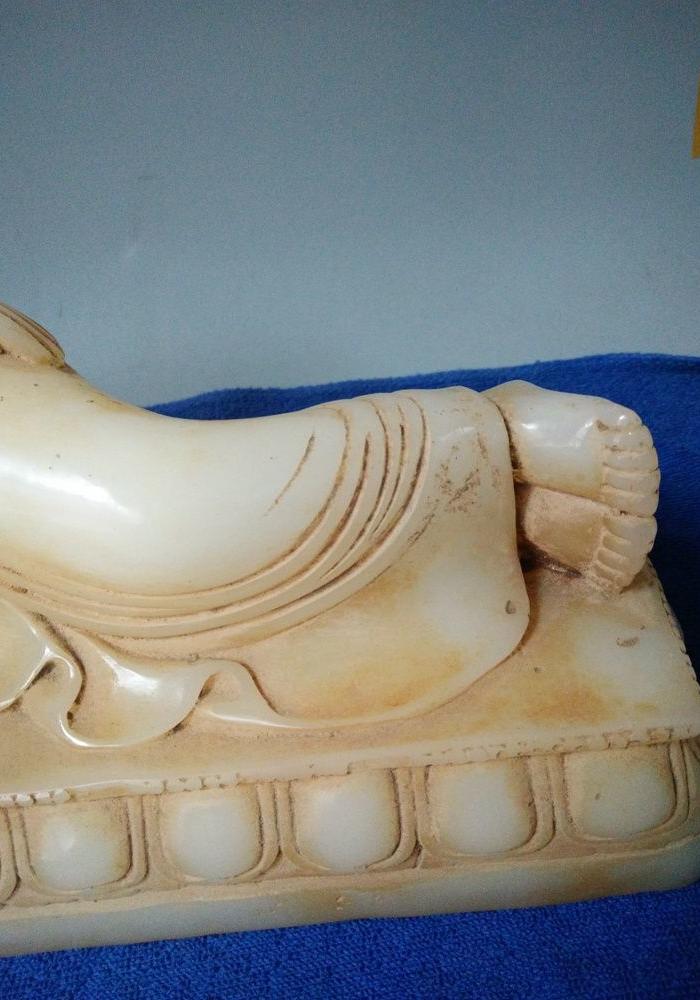 少见的战汉时期古玉老和田玉睡佛赏件