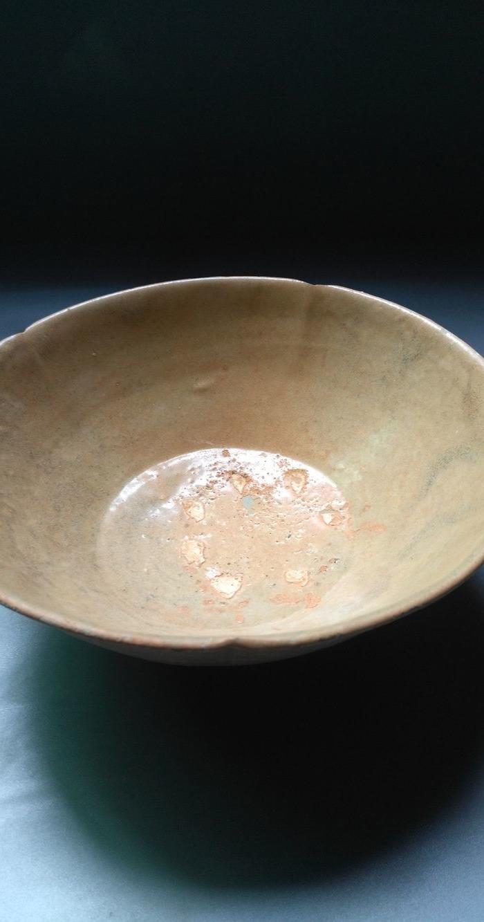 三包宋*越窑花口碗