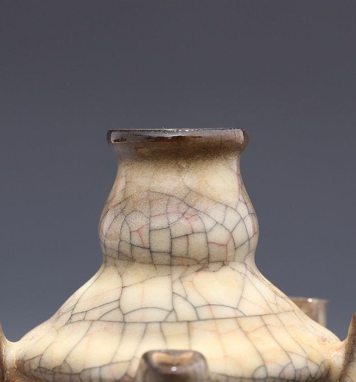 哥窑 金丝铁线 五管瓶