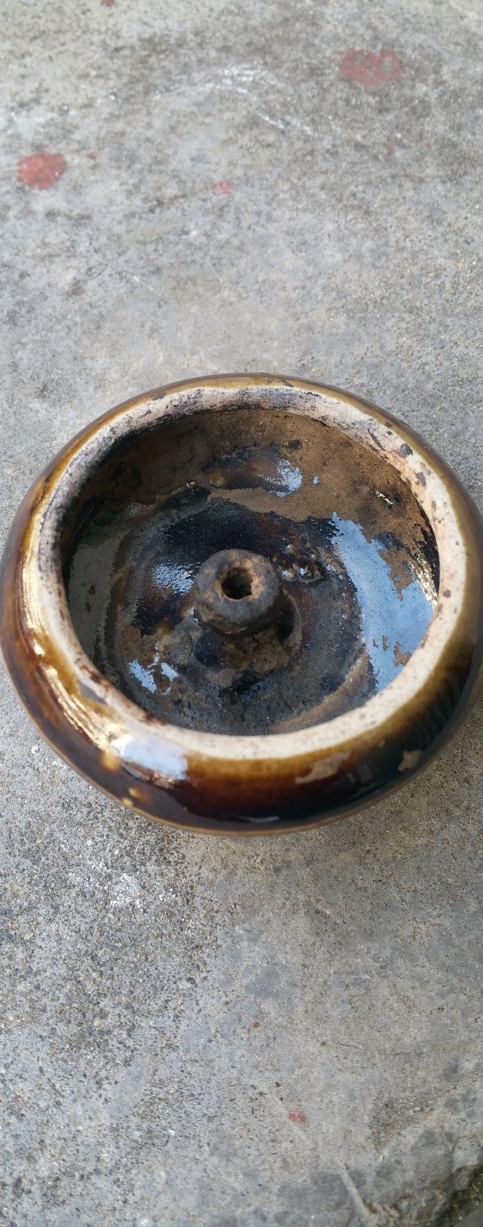 一只宋元时期磁州窑小油灯