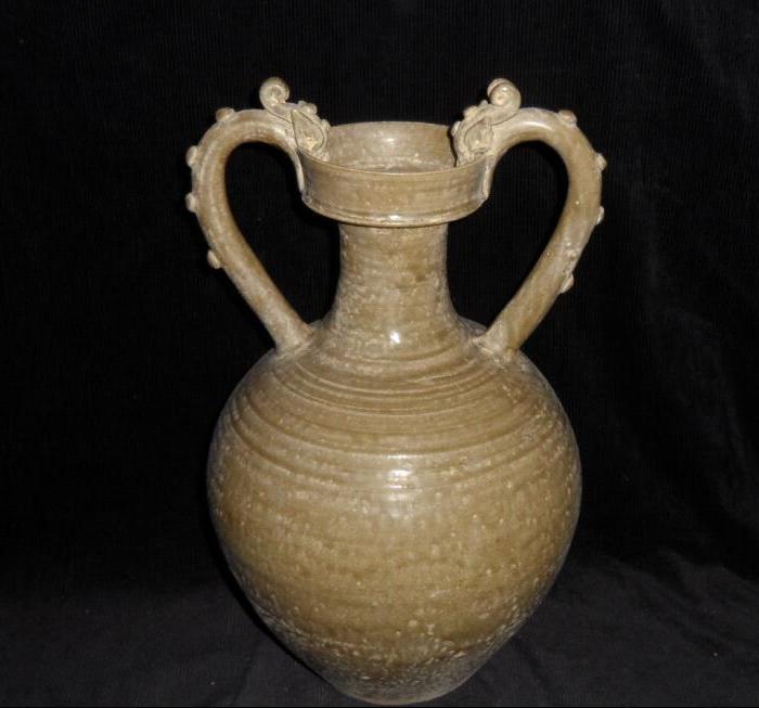 越窑双龙柄赏瓶