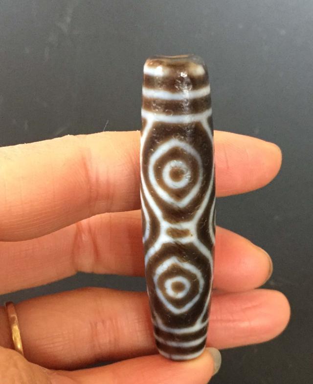 稀有6眼龙纹老天珠