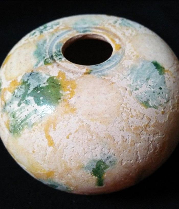 *三彩釉七星捧月盘