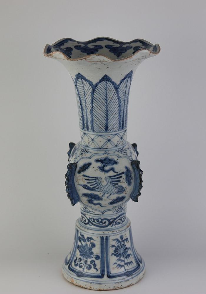 元青花风化剥釉云鹤纹花口花插花觚