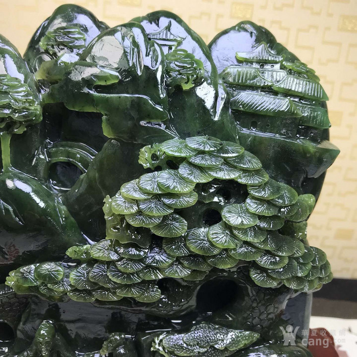 和田玉碧玉《步步高升》玉质细腻油润,精工细作,造型大气精致,寓意