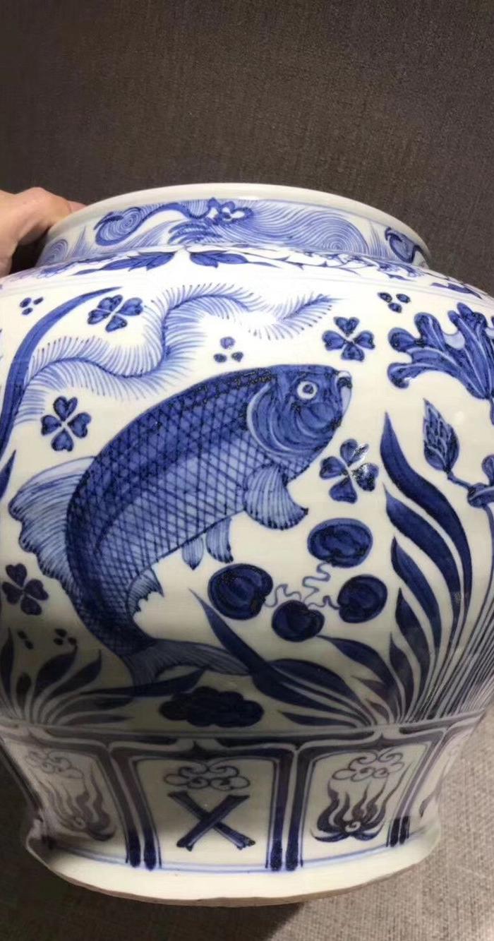 元青花鱼藻纹罐,东西开门