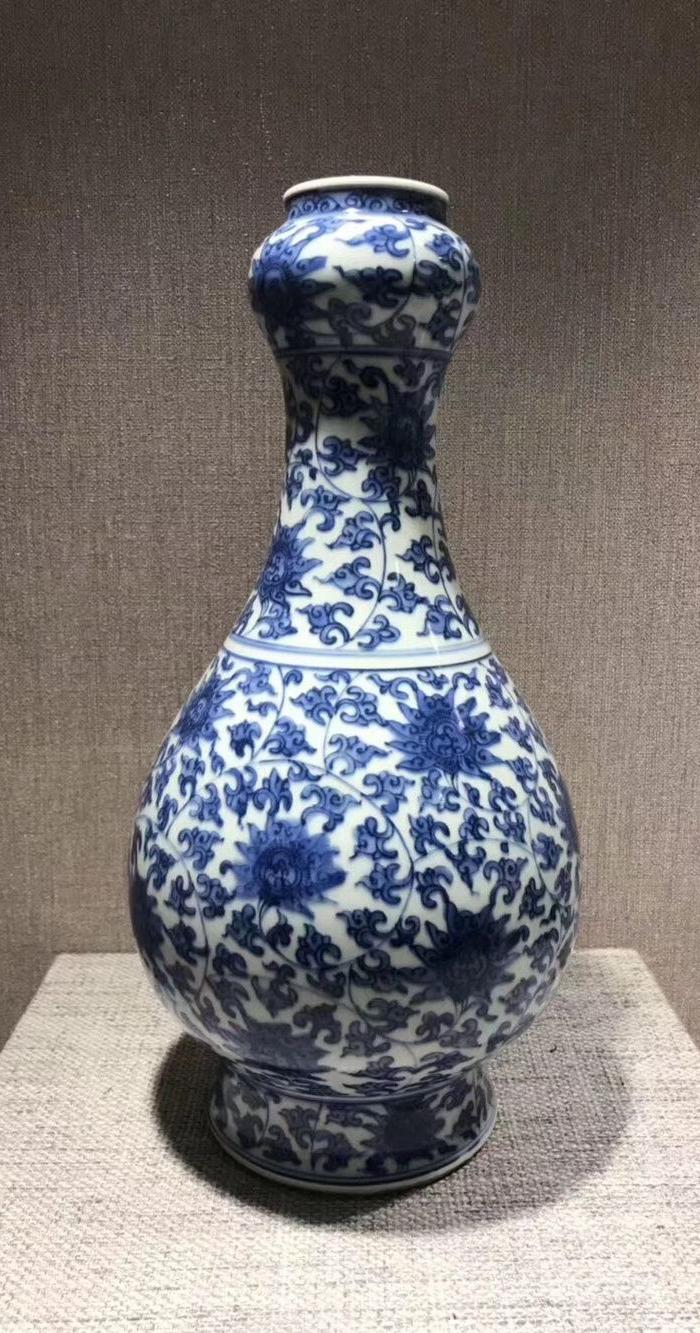 明万历青花蒜头瓶sd