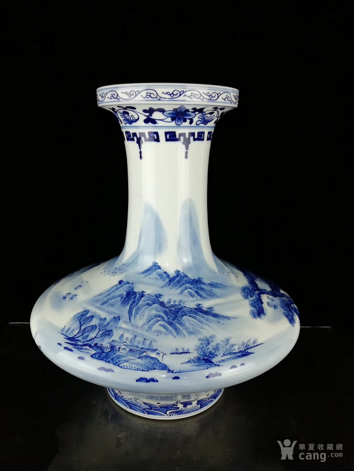 清一品堂山水风景纹扁肚瓶