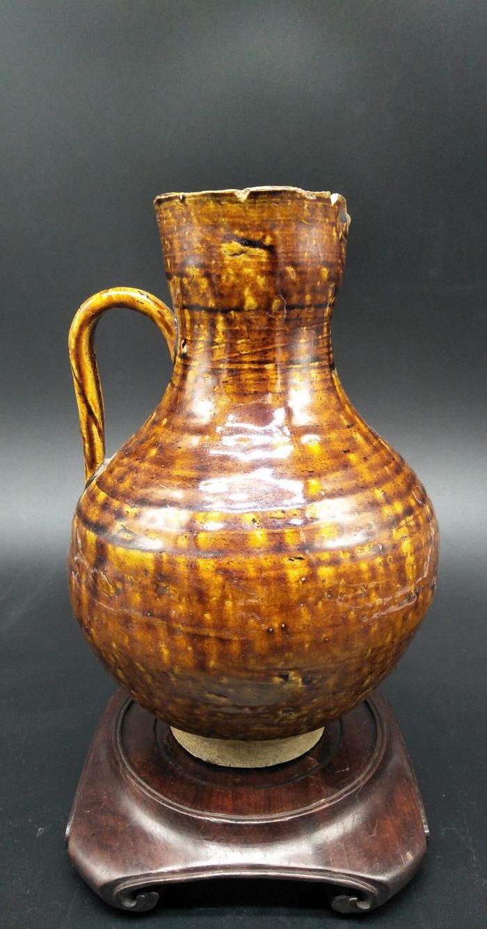 西坝窑元明玻璃酱釉大执壶