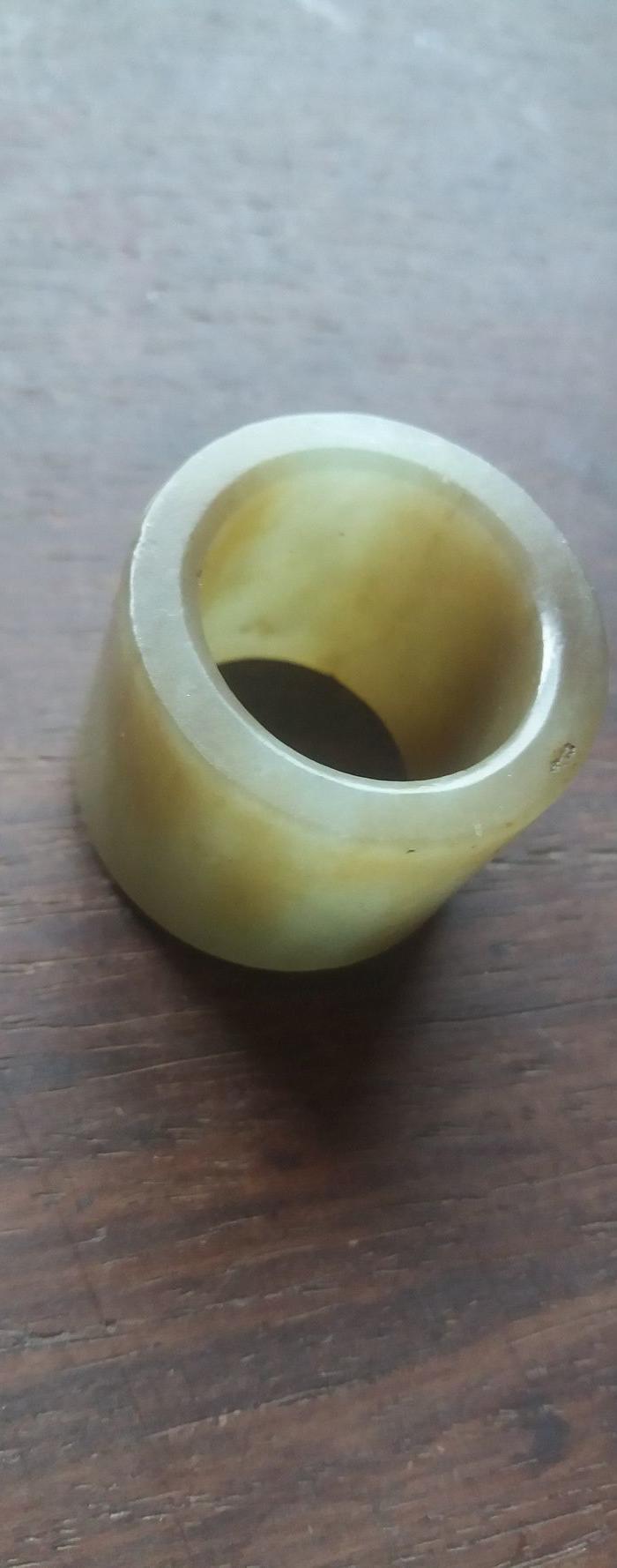 清代和田玉扳指