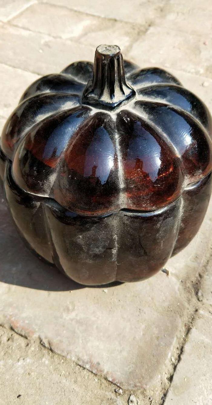 晚清特殊形状罐一个