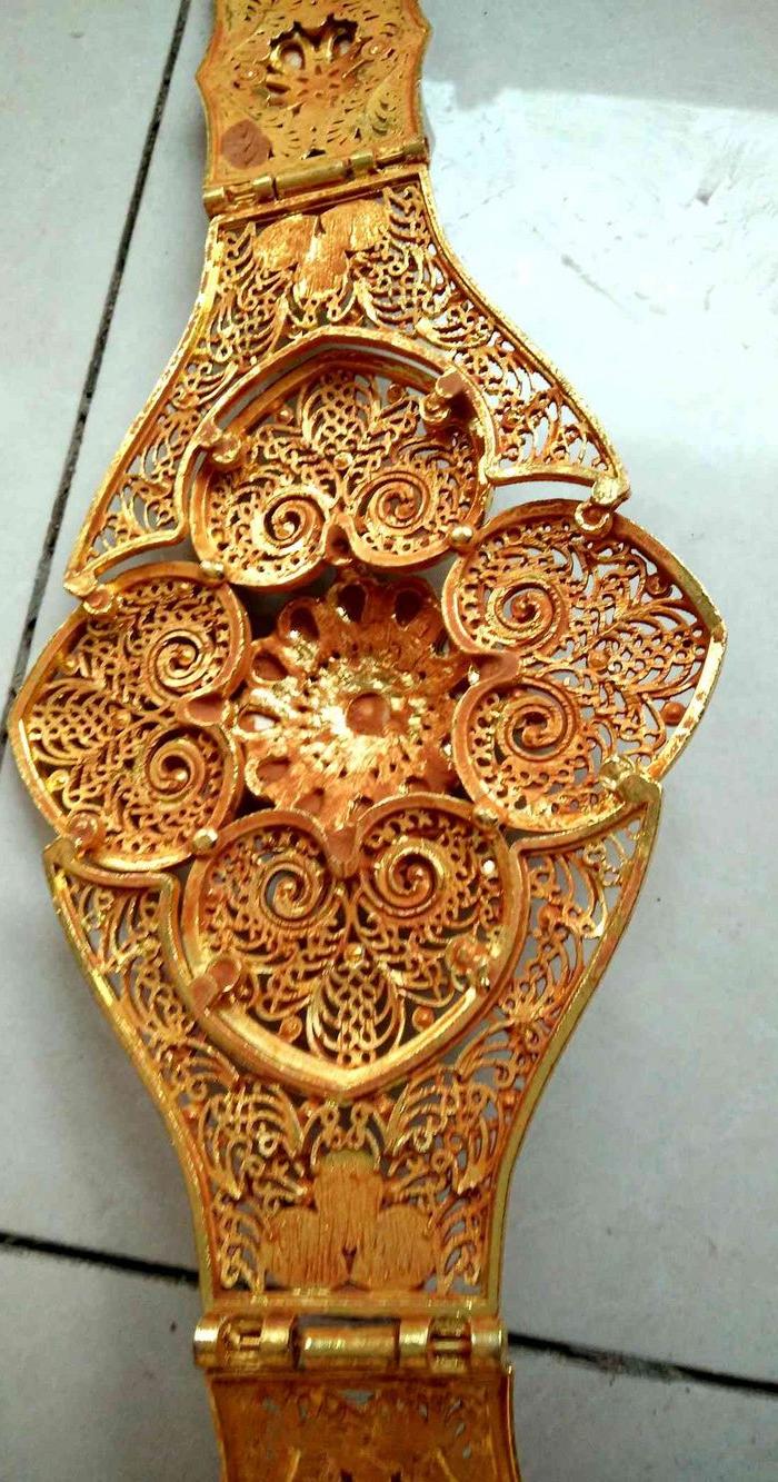 做工精致的镶嵌宝石金腰带_地摊交易_华夏收藏网