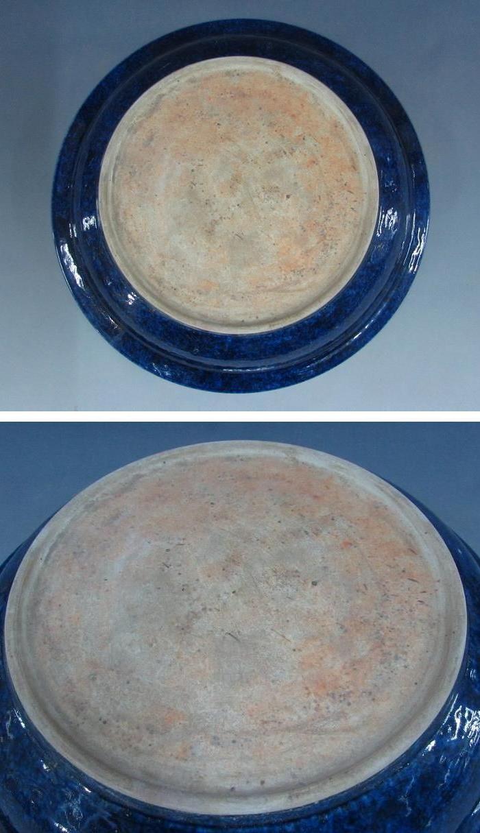 明宣德雪花蓝釉暗绘龙纹大盘