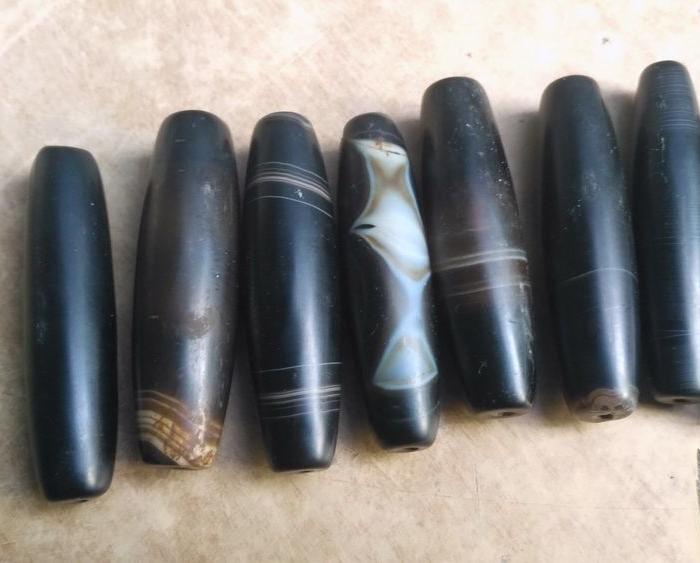 特价,10个黑缠丝玛瑙大勒子