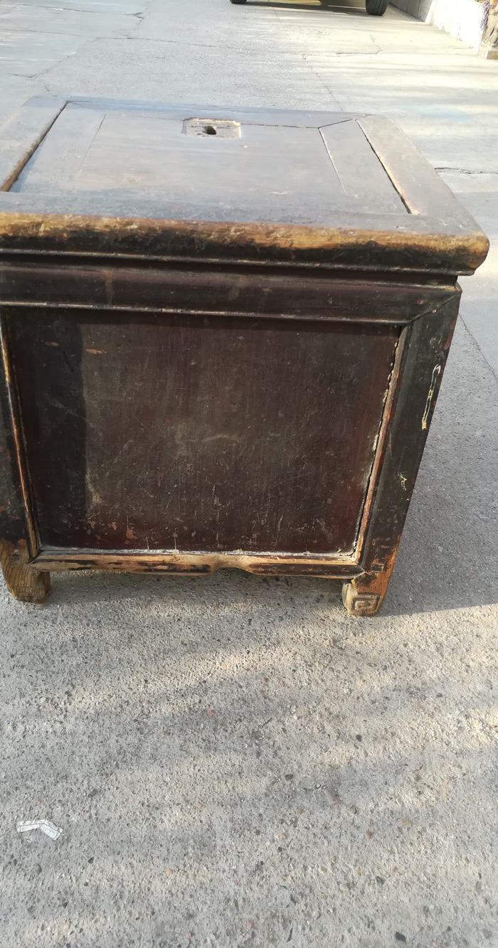 描述:老钱柜稳当不错～尺寸46离米见方