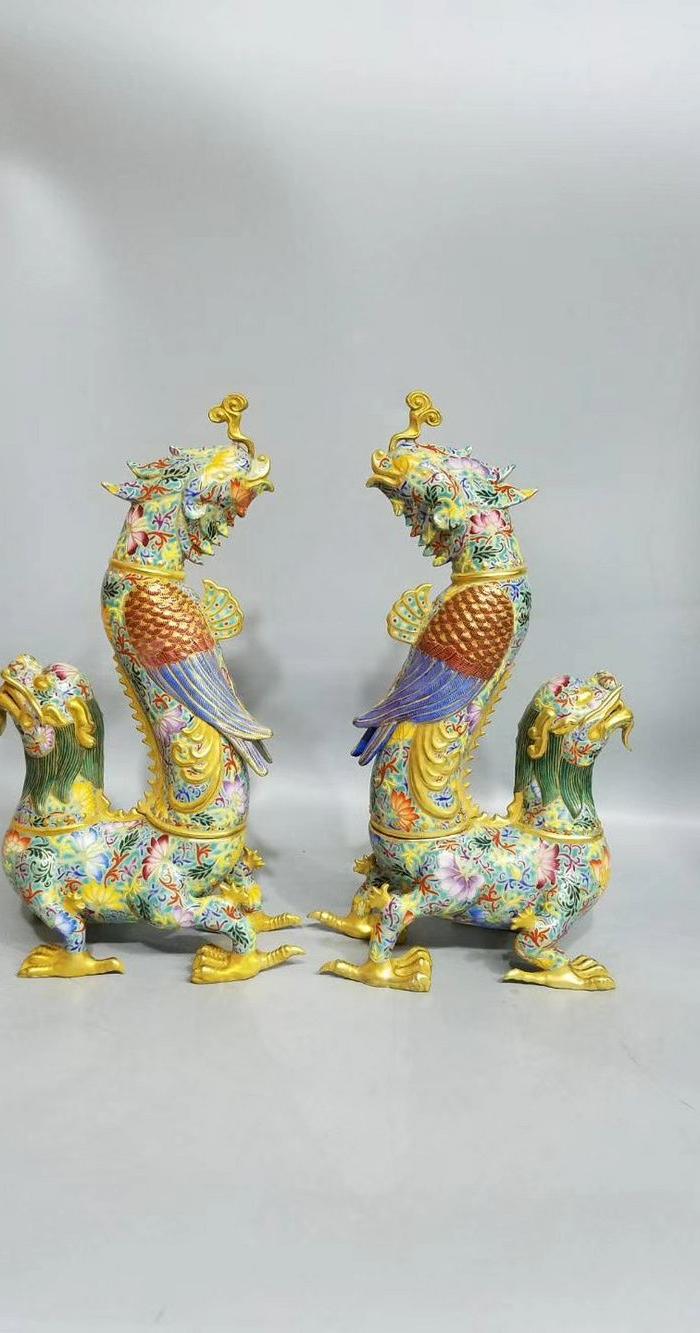 彩龙凤合体摆件一对