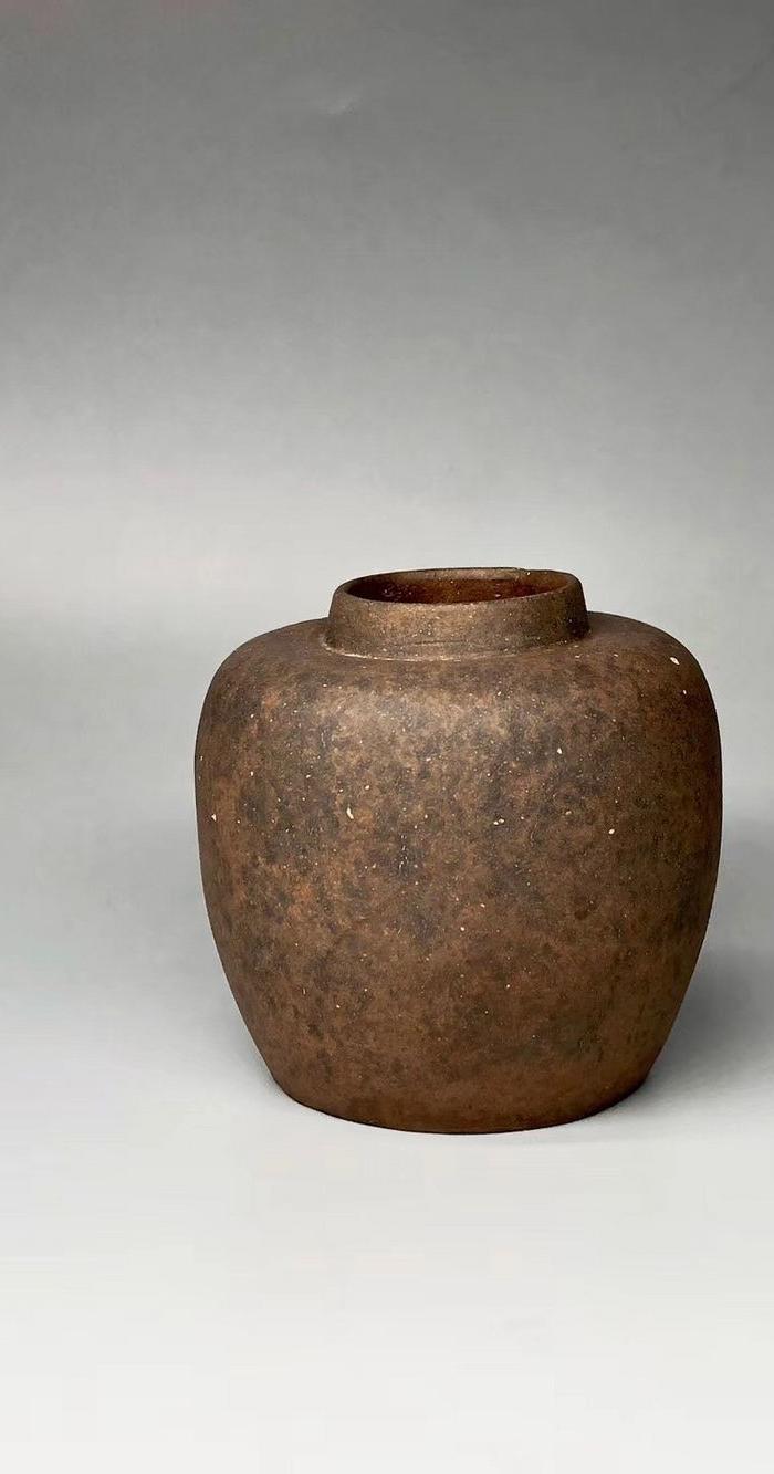 明代紫砂乌泥茶叶罐