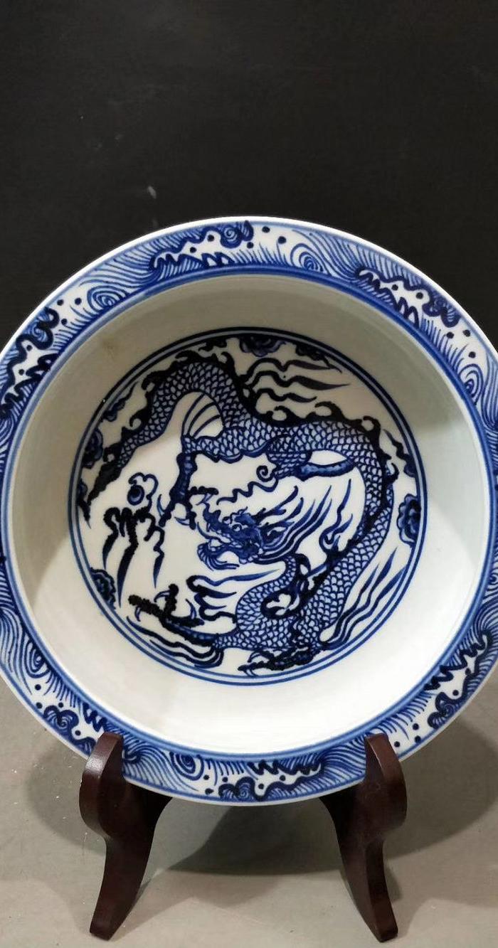 元代青花龙纹笔洗