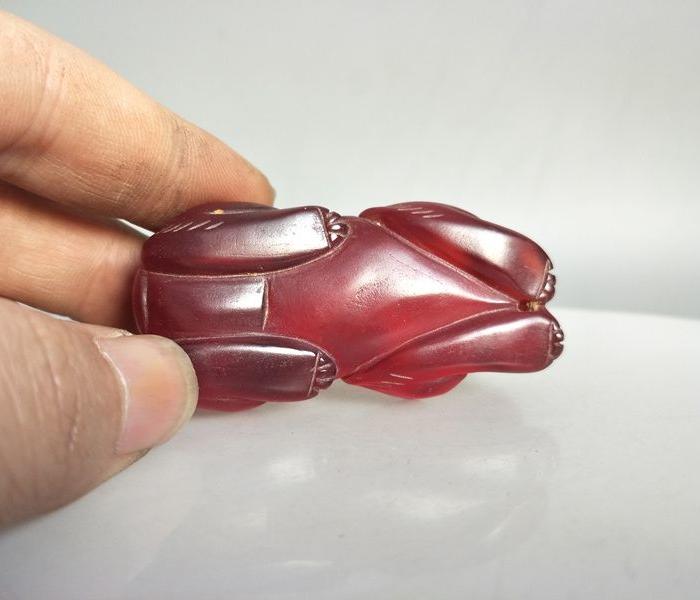 清代传世红宝石兽手把件