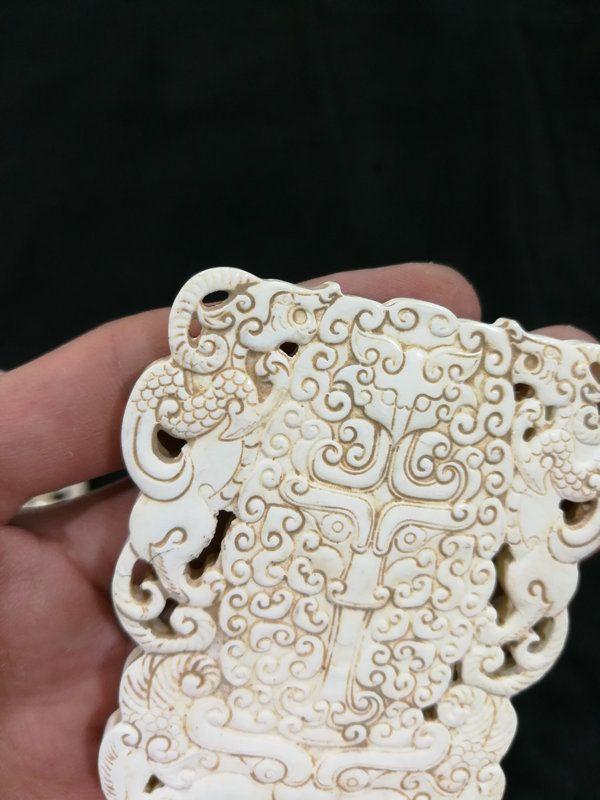 战汉时期老和田玉鸡骨白