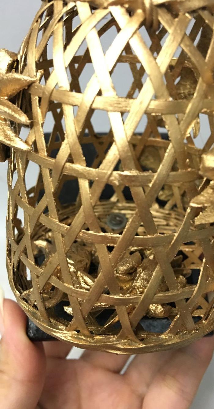 创汇时期金漆木雕蟹笼